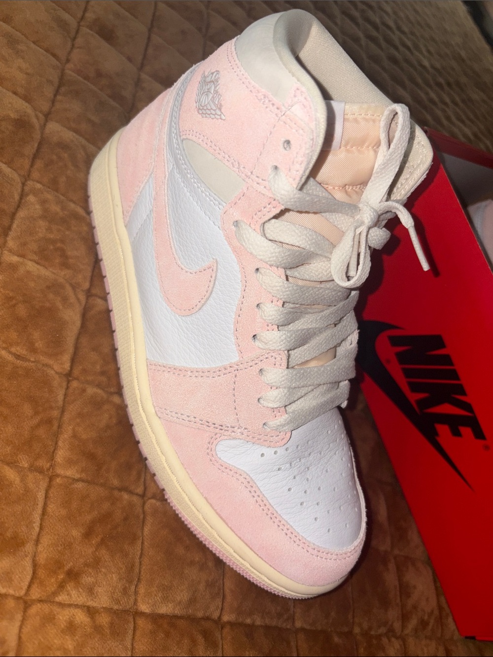 Nike Women's Low-Top Sneakers in Pink and White